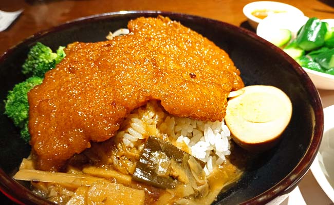 春水堂人文茶館 台中站前秀泰店 私房肉排蓋飯